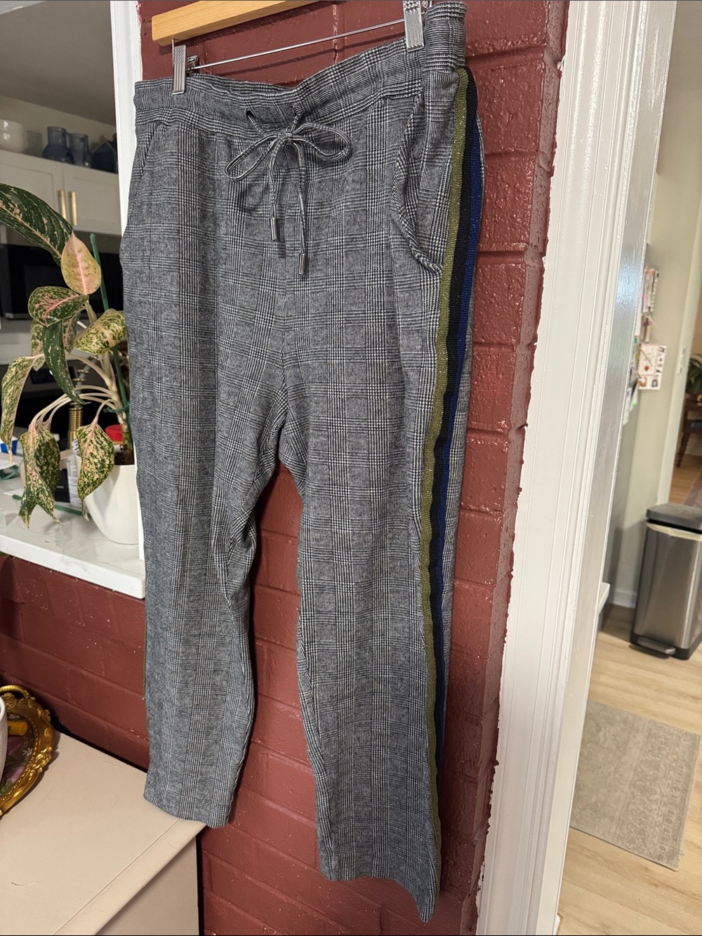 Maeve Anthropologie Bettie Glen Plaid Tapered Joggers Side Metallic Stripes XL